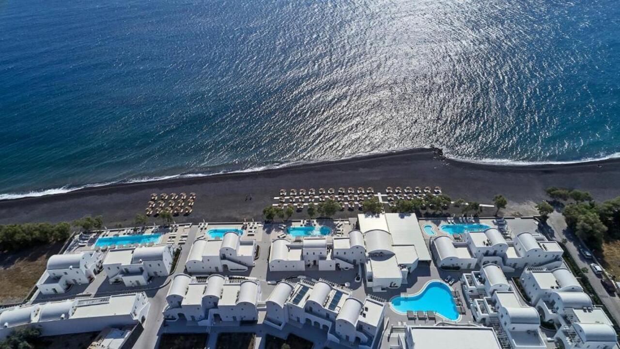 Полет от Варна Dolphin Apartments 3* - Екскурзия до о. Санторини