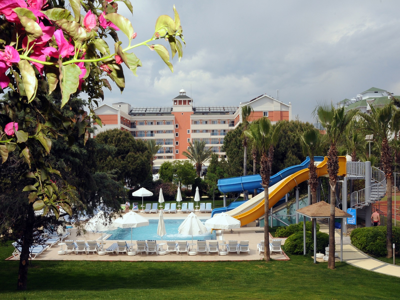 От  Варна Insula Resort Superior EXCLUSIVE 5* - 8 дни в Анталия - Турската ривиера 2026