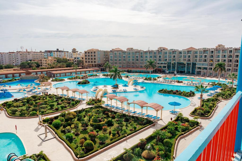 От София Sunrise Solara Aqua Park Resort 5* - Перлите на Египет - Кайро и Хургада - ЕСЕН 2026